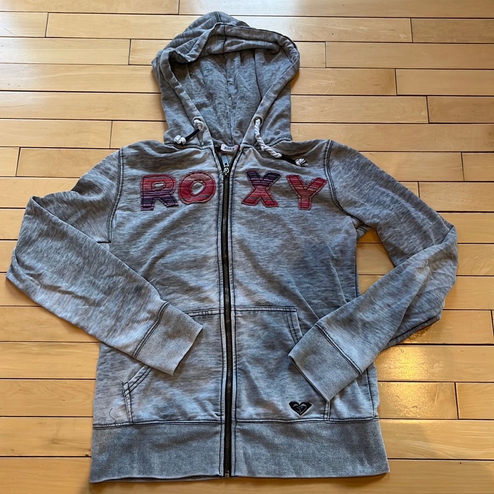 ROXY hooded zip up sweatshirt. Size M.